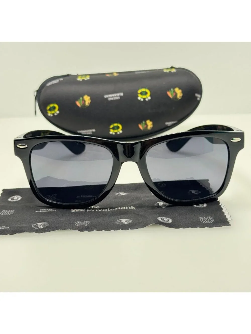 Chicago Blackhawks Sunglasses Promo Private Bank With Case